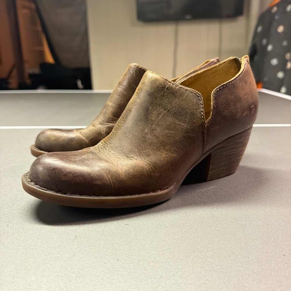 Born Women's Brown Distressed Leather Ankle Booties Block Heel Size 8M Slip On